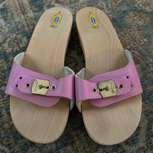 Dr. Scholl's Light Pink Slide Sandals with Gold Buckle